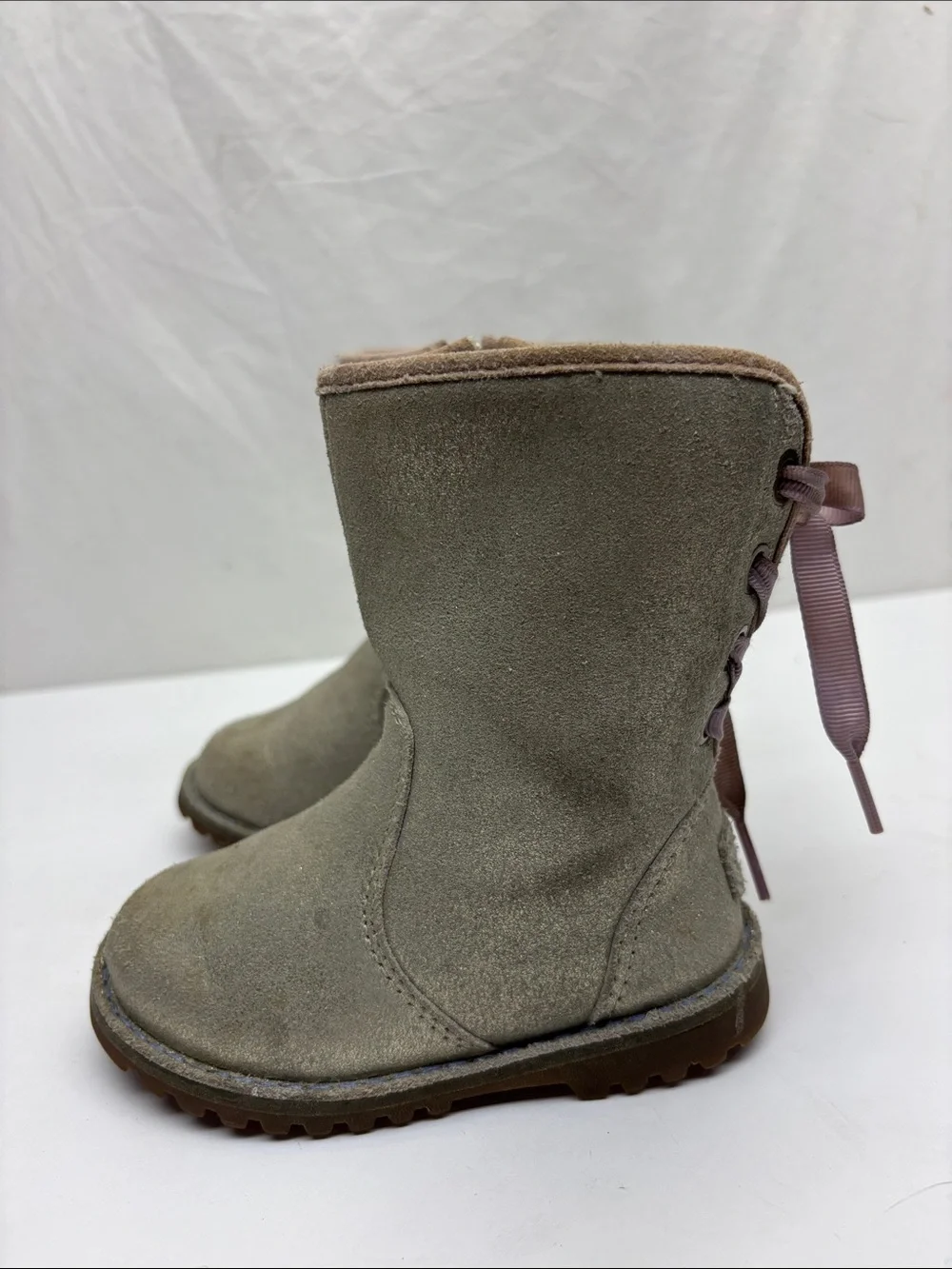 UGG item used